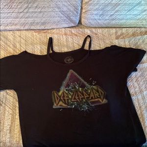 Def Leppard shirt